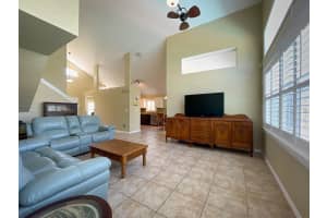 510 Pinewood Dr, Davenport, FL 33896, Sold 06/09/22