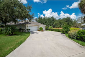 1011 LIVE OAK CIR #14, PORT CHARLOTTE, FL 33948 Sold 10/20/22