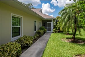 1011 LIVE OAK CIR #14, PORT CHARLOTTE, FL 33948 Sold 10/20/22
