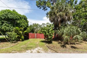 11176 GRAPEFRUIT LN, PUNTA GORDA, FL 33955 Sold 08/25/22
