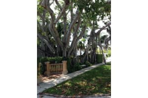 4075 GILLOT BLVD, PORT CHARLOTTE, FL 33981 - MLS#MFRC7464324