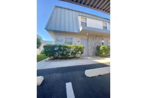 6777 WINKLER RD #132, FORT MYERS, FL 33919 Sold 10/19/22