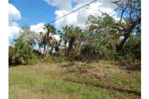 1292 EPPINGER DRIVE, PORT CHARLOTTE, FL 33953 - MLS#MFRC7467575
