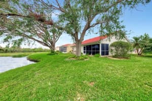 8322 PONDVIEW LN, ENGLEWOOD, FL 34224 Sold 03/08/23