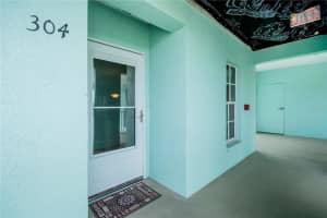 19375 WATER OAK DRIVE, PORT CHARLOTTE, FL 33948 Sold 06/16/23