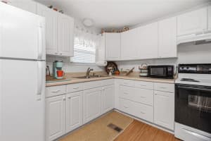 7595 RATAN CIRCLE, PORT CHARLOTTE, FL 33981 Sold 11/21/23