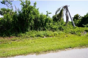 507 MERIDAN AVENUE, PORT CHARLOTTE, FL 33952 - MLS#MFRC7478312