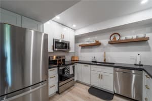 1603 BAYHOUSE POINT DRIVE, SARASOTA, FL 34231 Sold 01/18/24