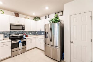 25176 LENOX CIRCLE, PUNTA GORDA, FL 33950 Sold 12/08/23