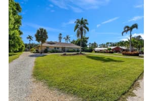 7171 BRENTWOOD ROAD, FORT MYERS, FL 33919 Sold 05/15/24