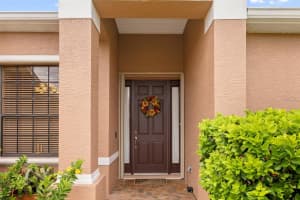 2708 SUNCOAST LAKES BOULEVARD, PORT CHARLOTTE, FL 33980 Sold 11/01/23
