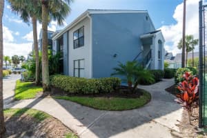 13571 EAGLE RIDGE DRIVE, FORT MYERS, FL 33912 Sold 11/20/23