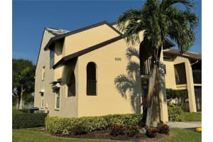 8685 CHARTER CLUB CIRCLE, FORT MYERS, FL 33919 Sold 01/23/24