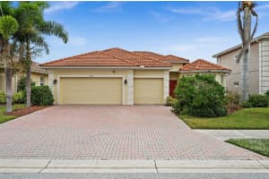 11923 GRANITE WOODS LOOP, VENICE, FL 34292 Sold 05/01/24