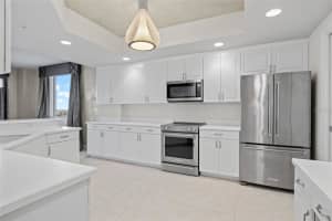 2090 1ST STREET, FORT MYERS, FL 33901 Sold 05/07/24