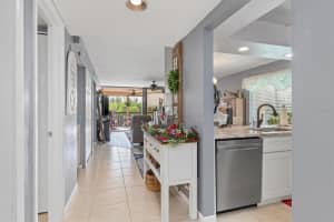 2069 LAKEVIEW BOULEVARD, NORTH FORT MYERS, FL 33903 Sold 05/06/24