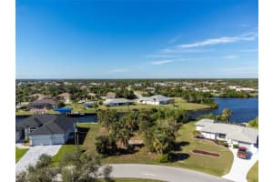 17306 GULFSPRAY CIRCLE, PORT CHARLOTTE, FL 33948 - MLS#MFRC7484944
