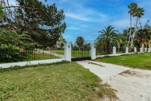9400 MYAKKA DRIVE, VENICE, FL 34293 Sold 07/31/24