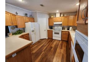 2100 KINGS HIGHWAY, PORT CHARLOTTE, FL 33980 Sold 11/19/25