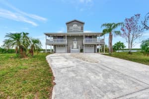 9301 KINGFISH STREET, VENICE, FL 34293 Sold 04/22/24