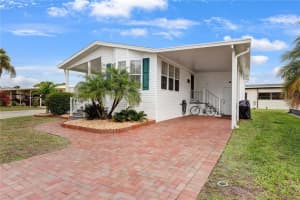 2100 KINGS HIGHWAY, PORT CHARLOTTE, FL 33980 Sold 03/04/24