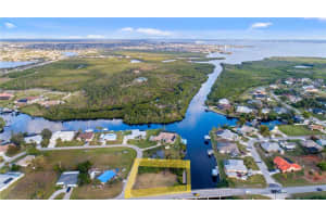 19379 MIDWAY BOULEVARD, PORT CHARLOTTE, FL 33948 - MLS#MFRC7488176
