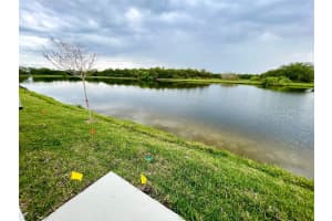 726 25TH DRIVE, OKEECHOBEE, FL 34974 Sold 04/29/24