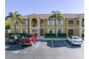 950 HANCOCK CREEK SOUTH BOULEVARD, CAPE CORAL, FL 33909 Sold 11/14/24