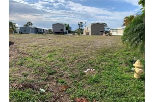 7475 DANVERS CIRCLE, PORT CHARLOTTE, FL 33981 - MLS#MFRC7489267