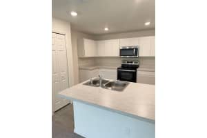 711 25TH DRIVE, OKEECHOBEE, FL 34974 Sold 04/24/24