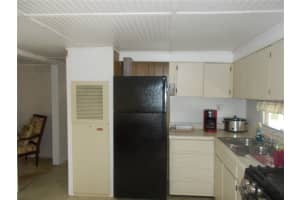 5495 HOLIDAY PARK BOULEVARD, NORTH PORT, FL 34287 Sold 11/13/25