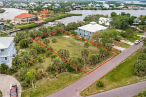 24169 JOLLY ROGER BOULEVARD, PUNTA GORDA, FL 33955 - MLS#MFRC7489752