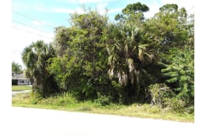 18496 QUAINT AVENUE, PORT CHARLOTTE, FL 33948 Sold 12/30/25