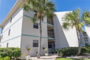 175 KINGS HIGHWAY, PUNTA GORDA, FL 33983 Sold 01/31/25