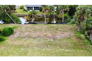 341 LAKE COURT, PUNTA GORDA, FL 33950 - MLS#MFRC7490512