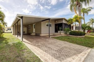 2100 KINGS HIGHWAY, PORT CHARLOTTE, FL 33980 Sold 05/15/24