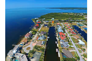 180 COUSLEY DRIVE, PORT CHARLOTTE, FL 33952 Sold 12/23/24
