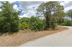 17500 GALAHAD AVENUE, PORT CHARLOTTE, FL 33948 Sold 04/10/25