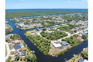 18625 VAN NUYS CIRCLE, PORT CHARLOTTE, FL 33948 Sold 10/24/24