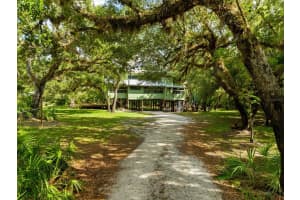 1769 GIRL SCOUT ROAD, ARCADIA, FL 34266 Sold 05/09/25