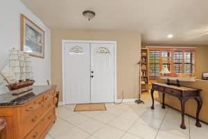 10520 MCGREGOR BOULEVARD, FORT MYERS, FL 33919 Sold 08/05/24