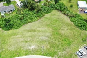 2633 MAGDALINA DRIVE, PUNTA GORDA, FL 33950 - MLS#MFRC7494413