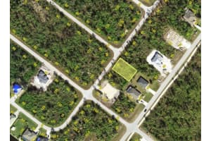 8450 MAITLAND STREET, PORT CHARLOTTE, FL 33981 Sold 12/20/24