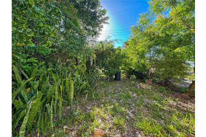 3593 BROOKLYN AVE, PORT CHARLOTTE, FL 33952 Sold 09/24/24