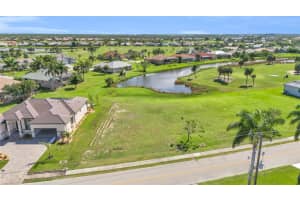 615 MONACO DR, PUNTA GORDA, FL 33950 - MLS#MFRC7495564