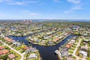 2215 53RD TERRACE, CAPE CORAL, FL 33914 Sold 05/08/25