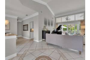 8601 LAKE CIRCLE, FORT MYERS, FL 33908 Sold 10/23/24