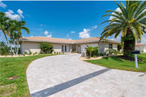 951 LASSINO COURT, PUNTA GORDA, FL 33950 Sold 11/01/24