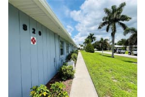 820 KINGS COURT, PUNTA GORDA, FL 33950 Sold 04/18/25