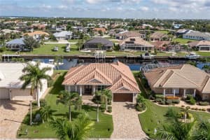 320 PALM ISLES COURT, PUNTA GORDA, FL 33950 Sold 11/14/24